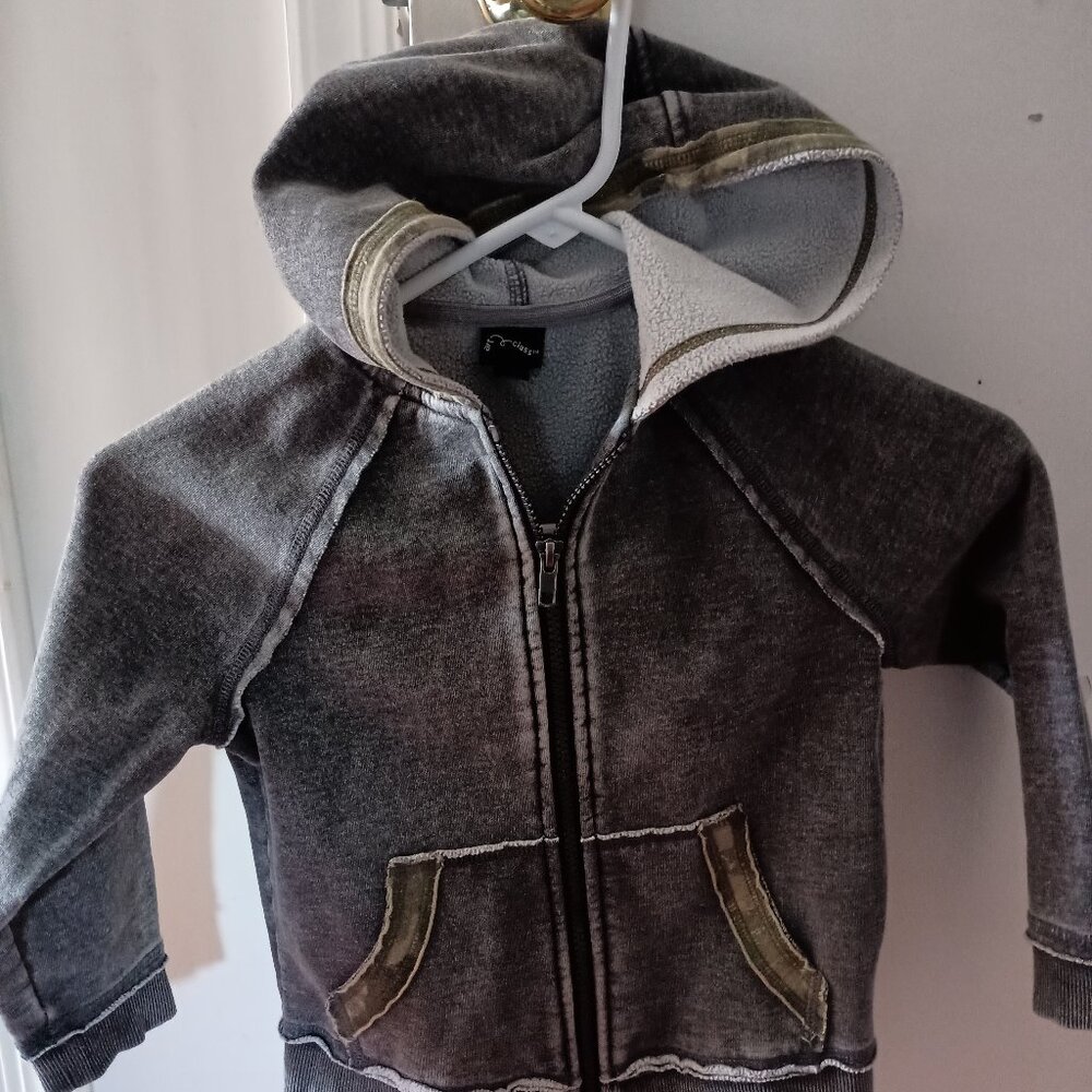 Art Class gray sweat jacket